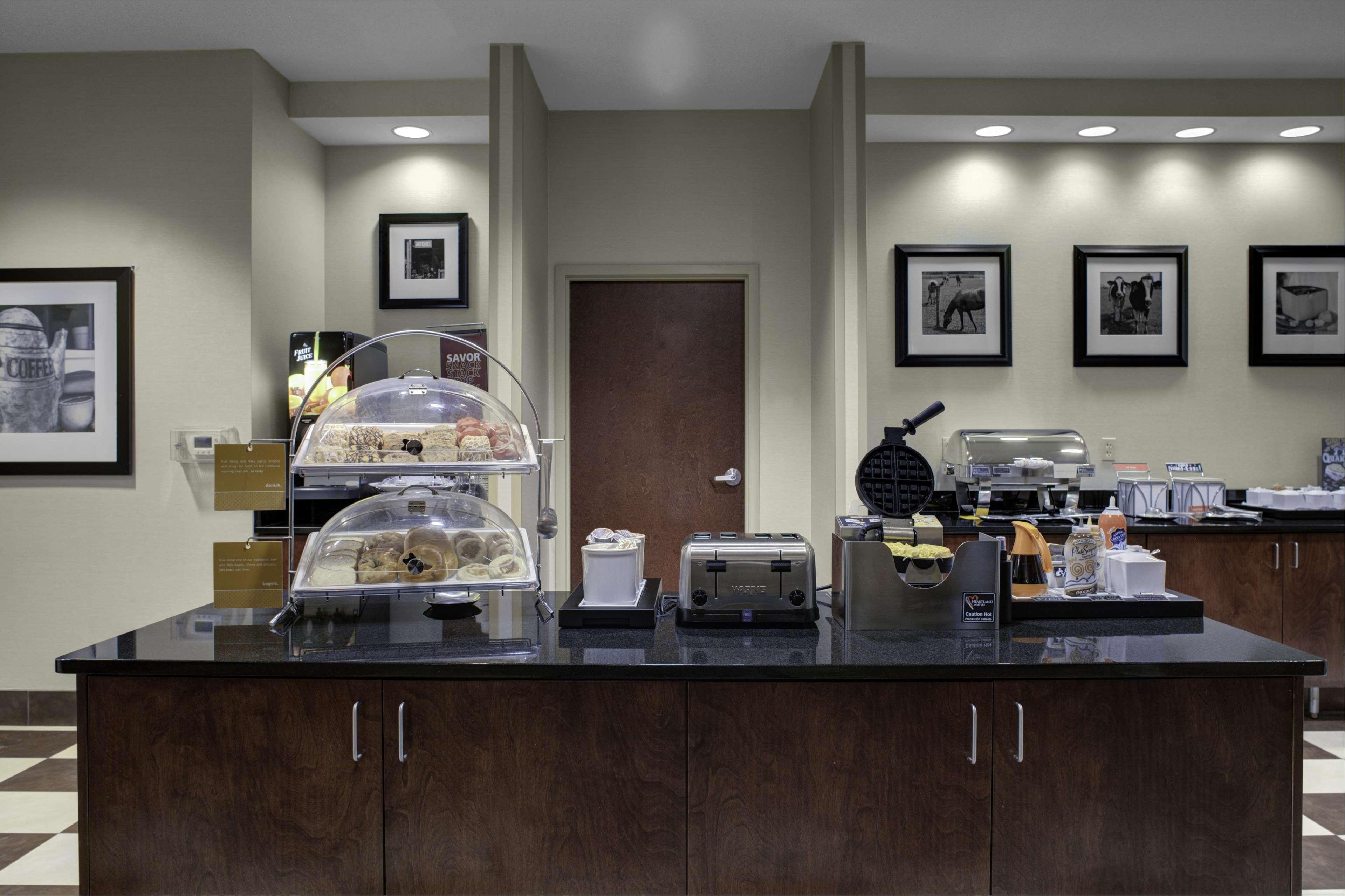 Hampton Inn Elkhorn Lake Geneva Area Экстерьер фото