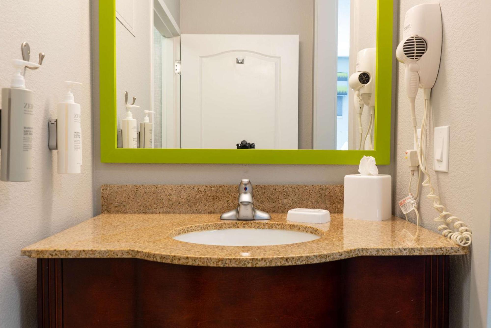 Hampton Inn Elkhorn Lake Geneva Area Экстерьер фото