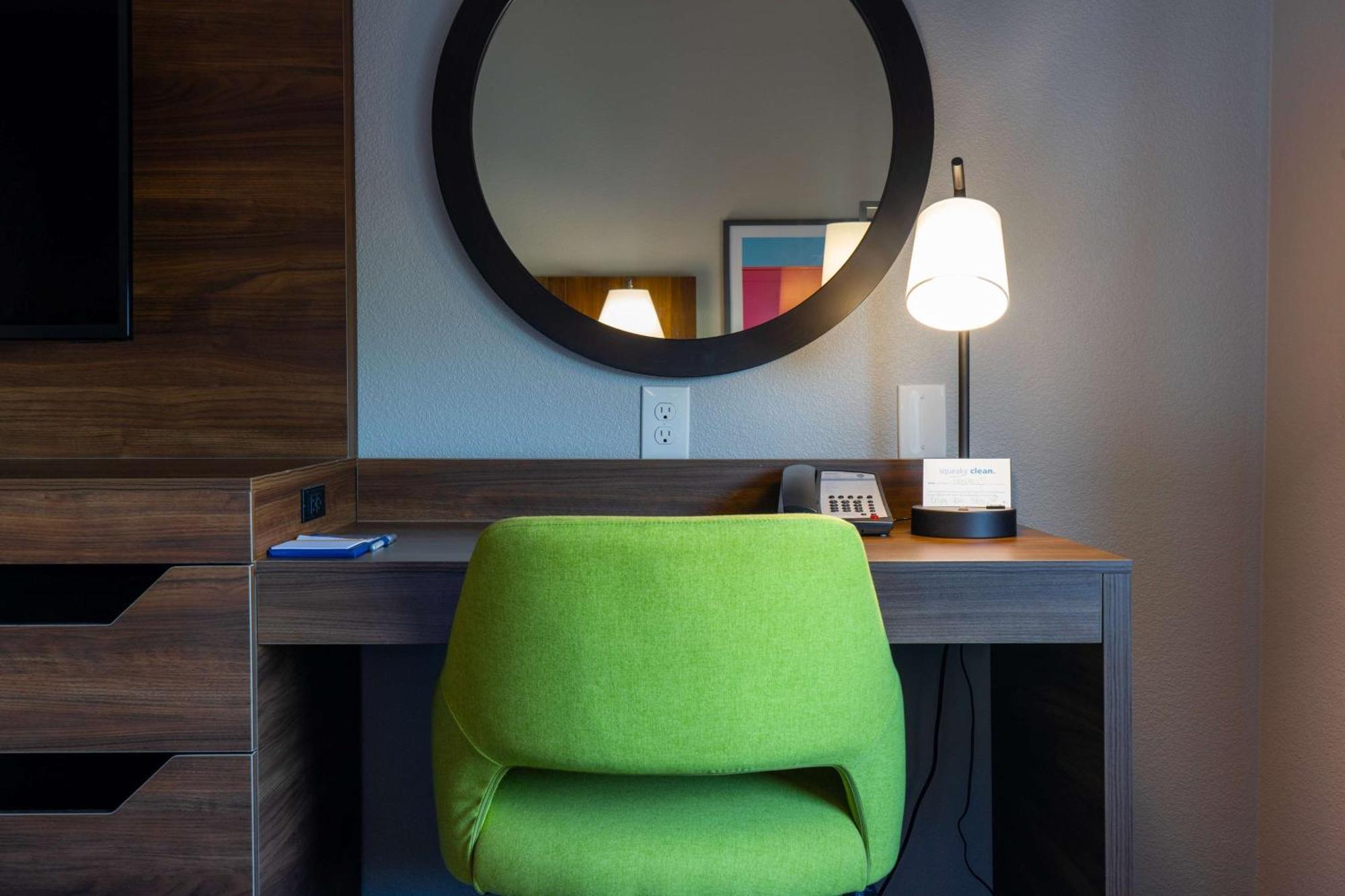 Hampton Inn Elkhorn Lake Geneva Area Экстерьер фото
