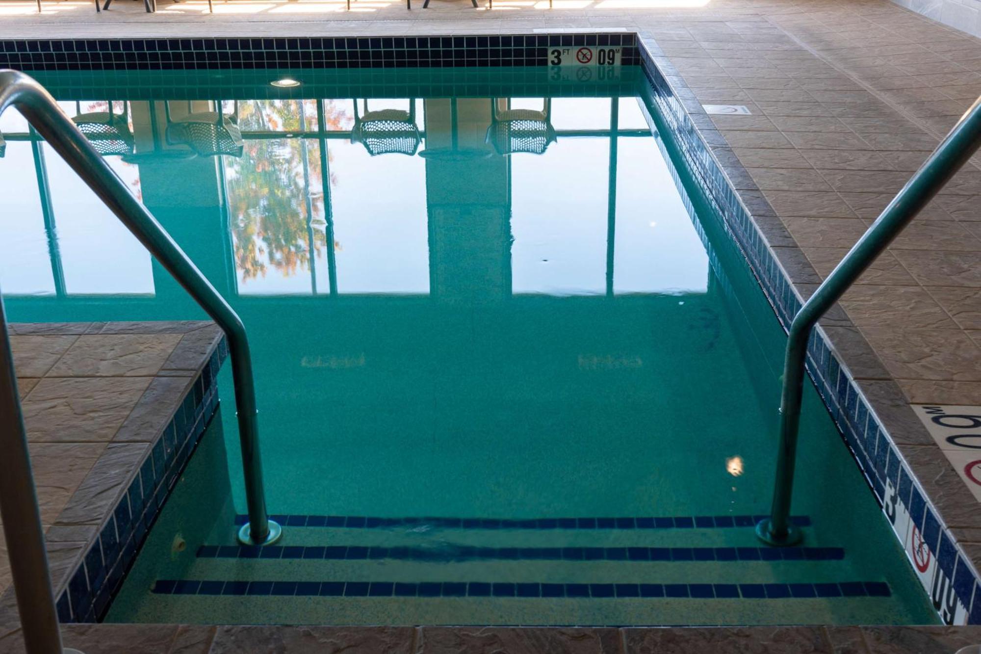 Hampton Inn Elkhorn Lake Geneva Area Экстерьер фото