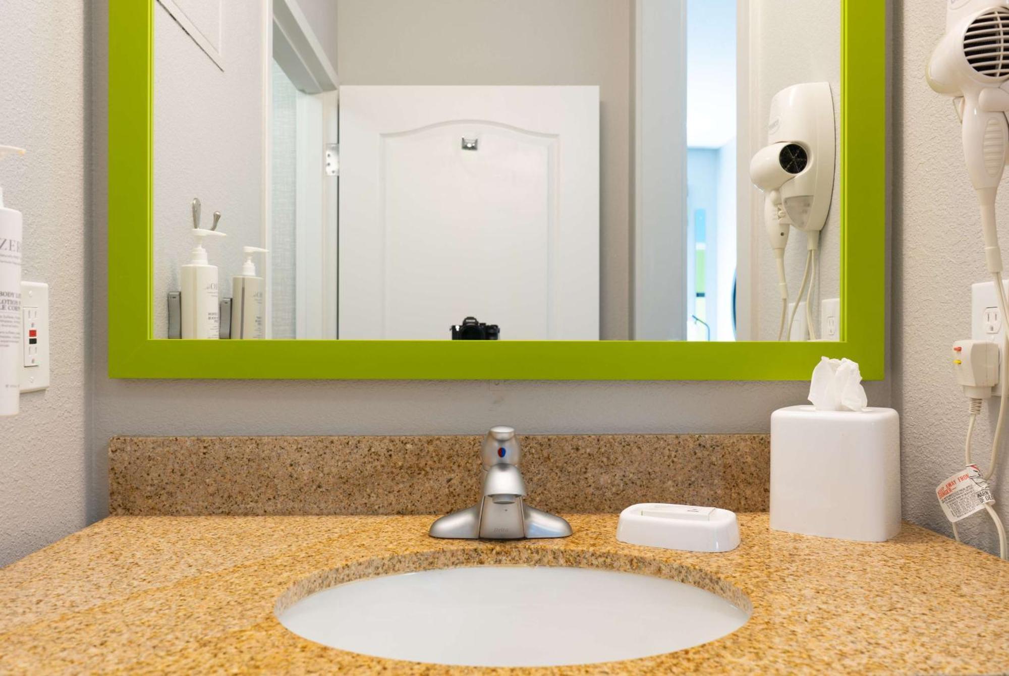 Hampton Inn Elkhorn Lake Geneva Area Экстерьер фото