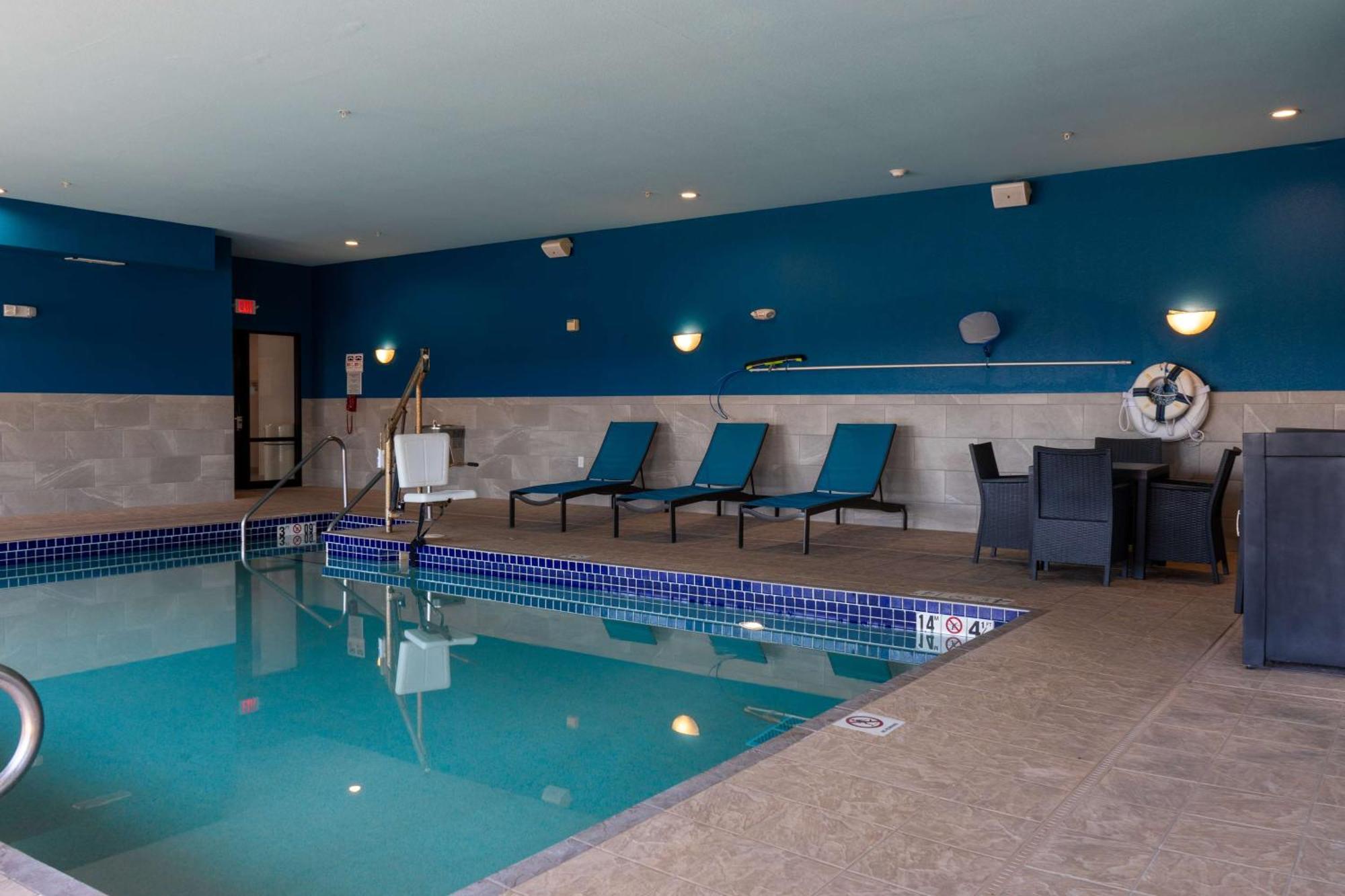 Hampton Inn Elkhorn Lake Geneva Area Экстерьер фото
